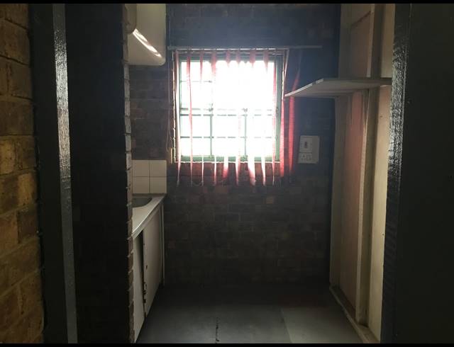 170M² WAREHOUSE TO LET IN WADEVILLE